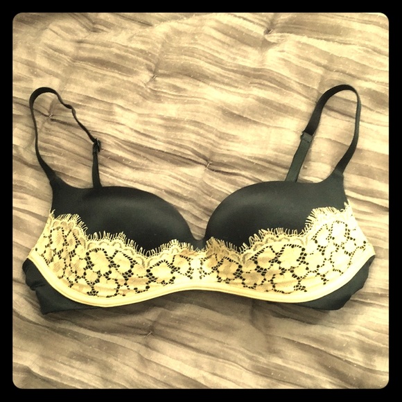 Victoria’s Secret bra - Picture 2 of 4